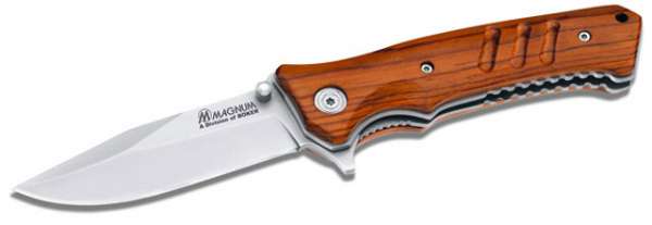 MAGNUM THE TREKKER